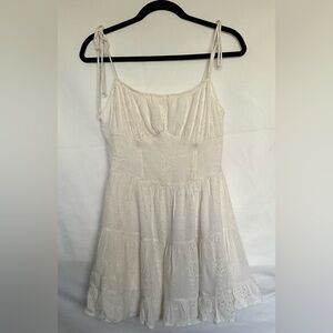 Chic White Mini Dress for Effortless Elegance